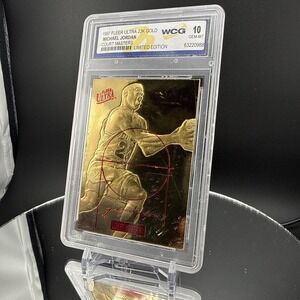 1997 Fleer Ultra 23K Gold Michael Jordan Court Masters WCG 10 Gem Mint Card 2758